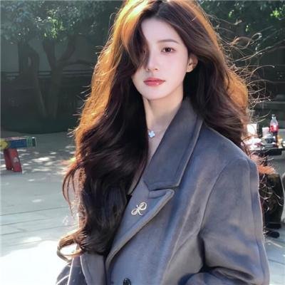 《杨贵妃》封面